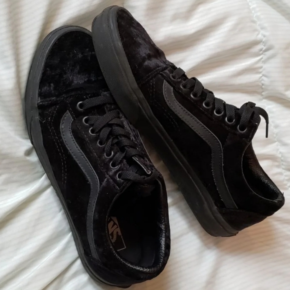 Vans velvet old skool shoes W5